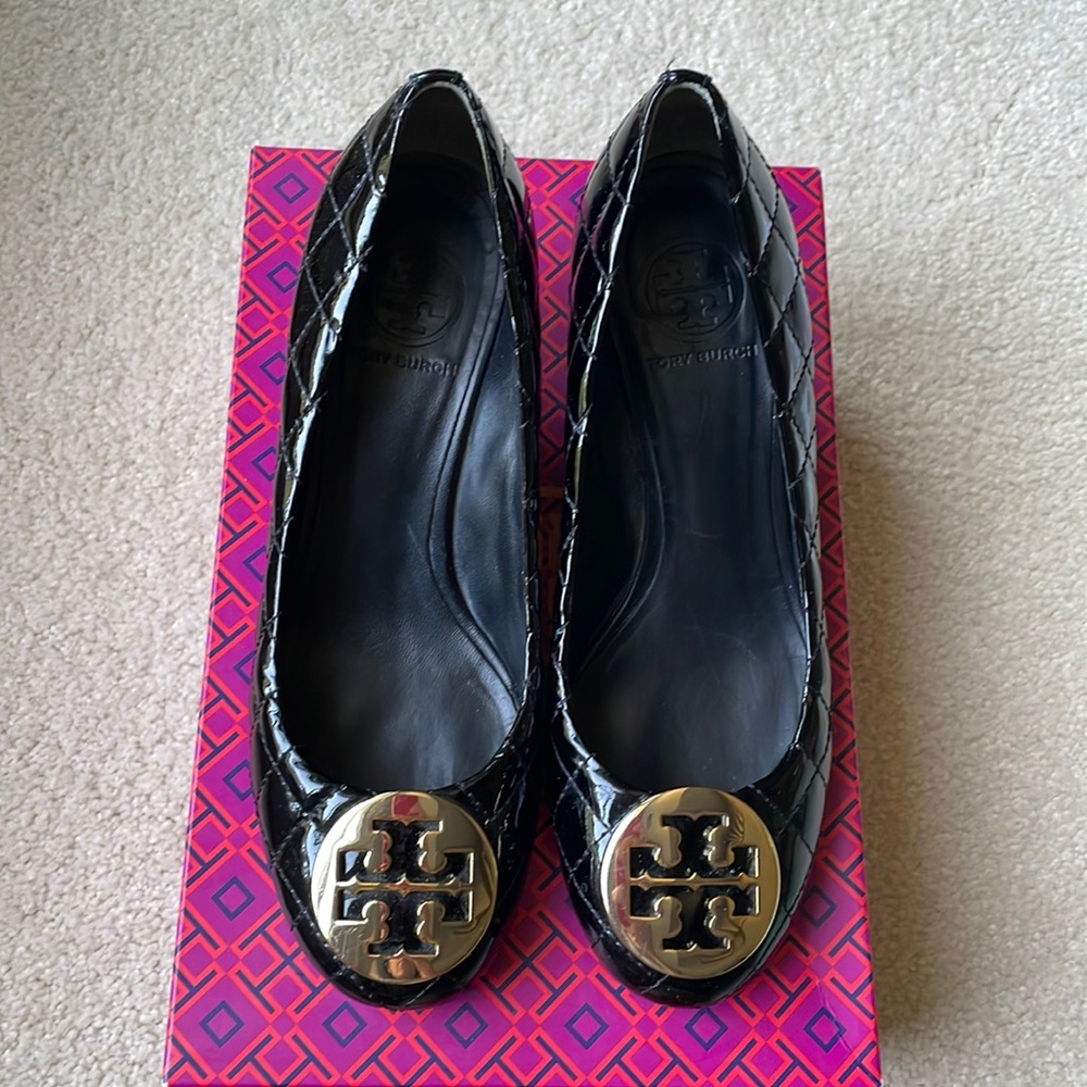 Tory Burch Quinn 65MM Wedge-  Black LightPatent Calf - Size 7.5